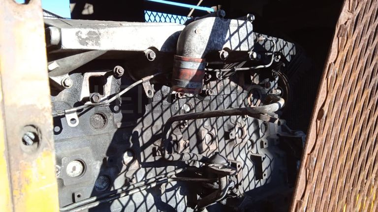 Escavadeira Dezzi ·