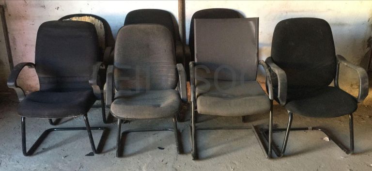 Mobiliário de escritório ·