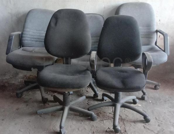 Mobiliário de escritório ·