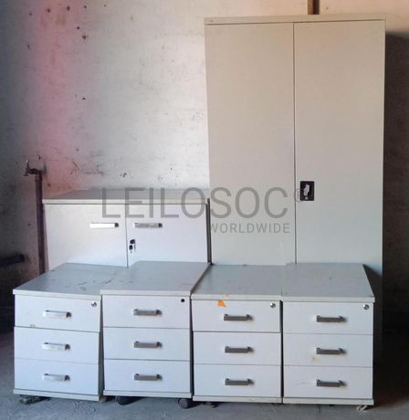 Mobiliário de escritório ·