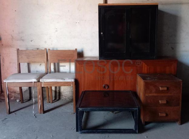 Mobiliário de casa ·