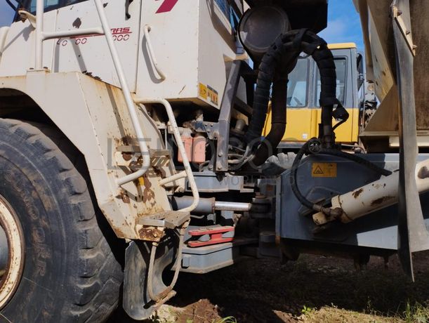 Dumper Terex TA27 ·
