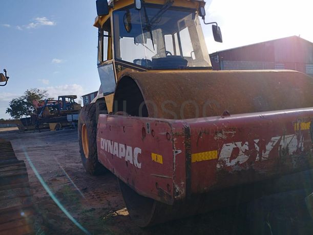 Cilindro compactador Dynapac CA512 ·