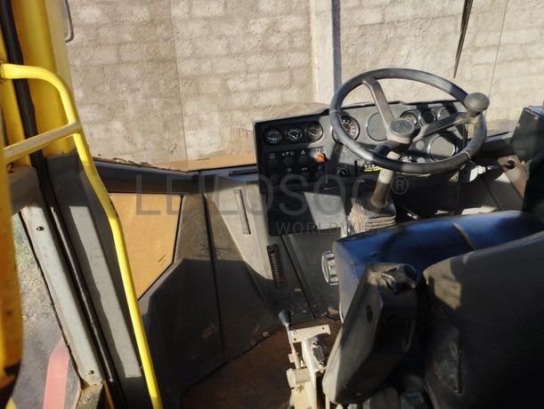 Cilindro compactador Dynapac CA512 ·