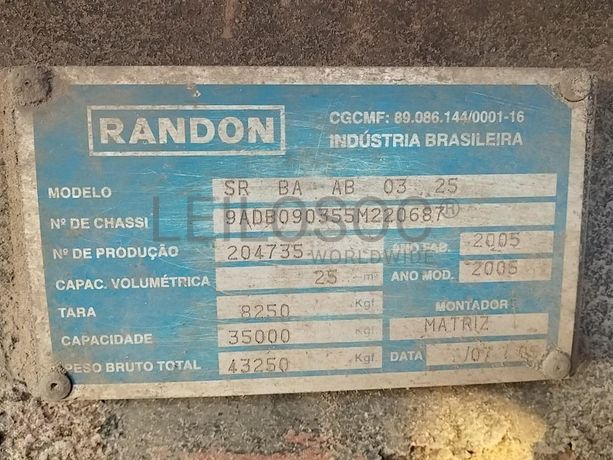 Atrelado basculante ·