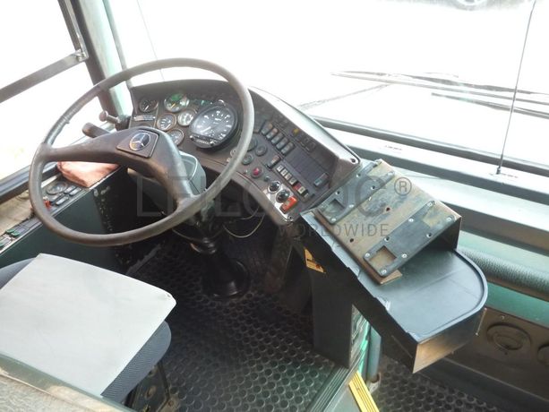 Mercedes-Benz 405 · Viana do Castelo