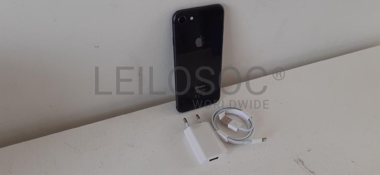 Telemóvel Iphone 8 64GB