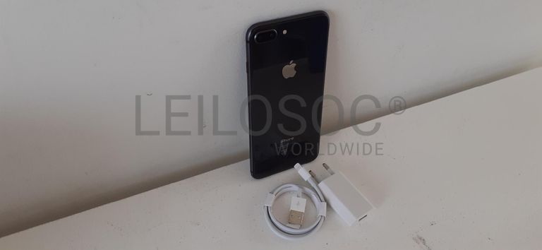 Telemóvel iPhone 8 PLUS 64GB