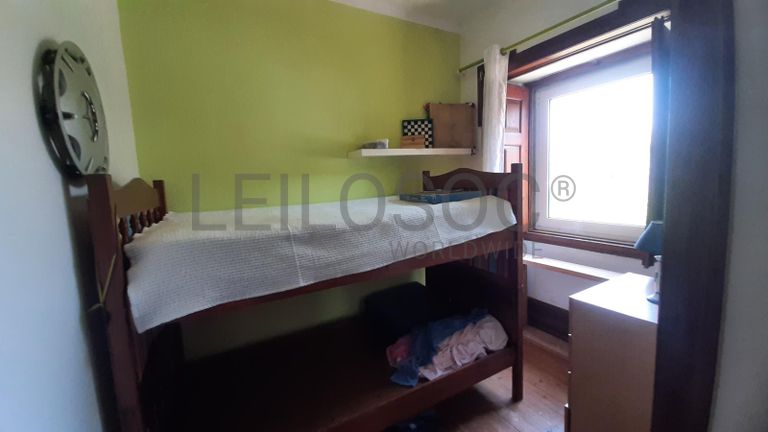 Moradia V3 + Terreno · Condeixa-a-Nova