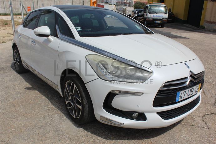 Citroën DS5 2.0HDI Hybrid 4 · Ano 2013