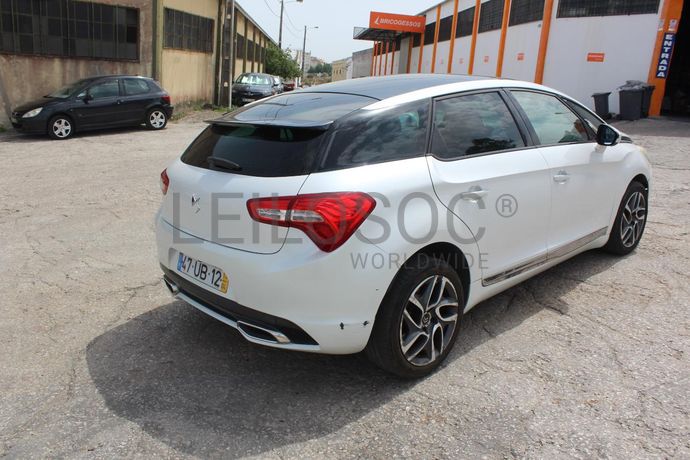 Citroën DS5 2.0HDI Hybrid 4 · Ano 2013