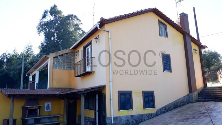 Moradia V2 com Terreno · Ferreira do Zêzere, Santarém