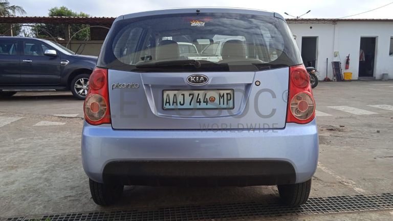 KIA Picanto ·