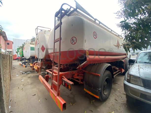 Camião Cisterna Mercedes-Benz 1935 (4X2)