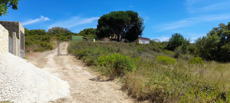 226/98720 de Terreno