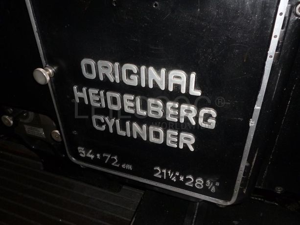 Máquina de corte e vinco