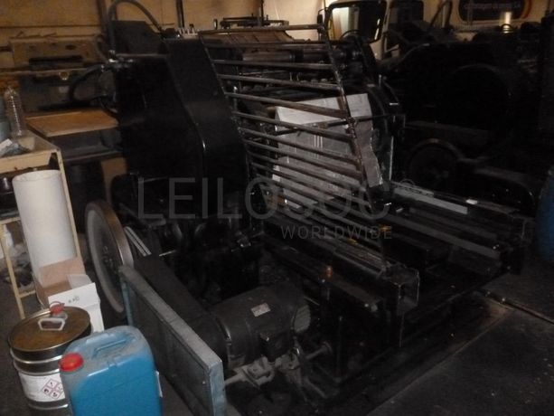 Máquina de corte e vinco