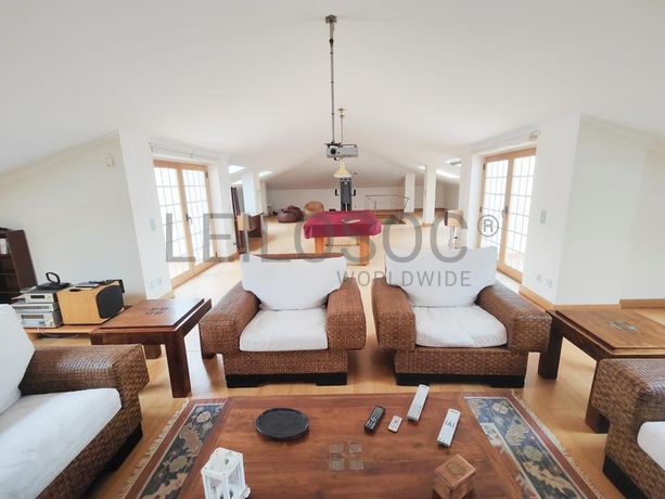 Penthouse T4 Duplex · Ericeira