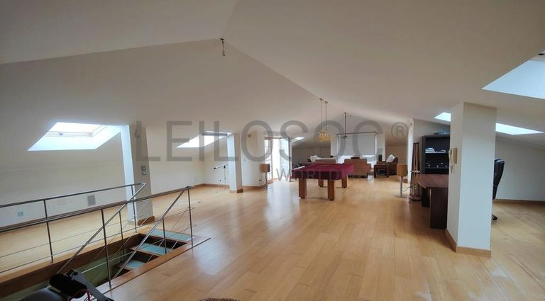 Penthouse T4 Duplex · Ericeira