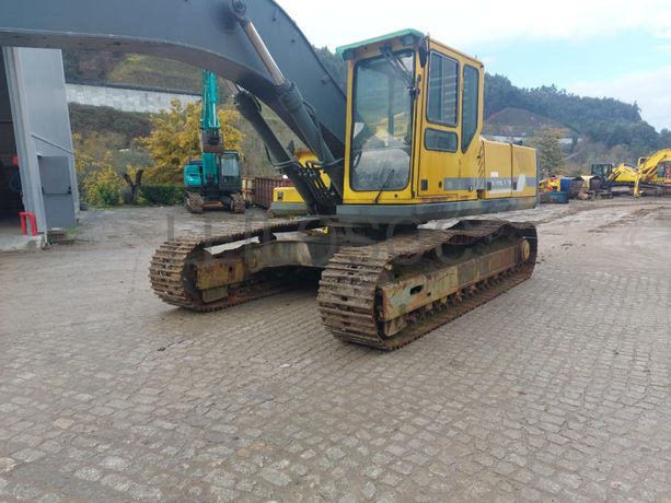 Escavadora Rastos Volvo EC 340