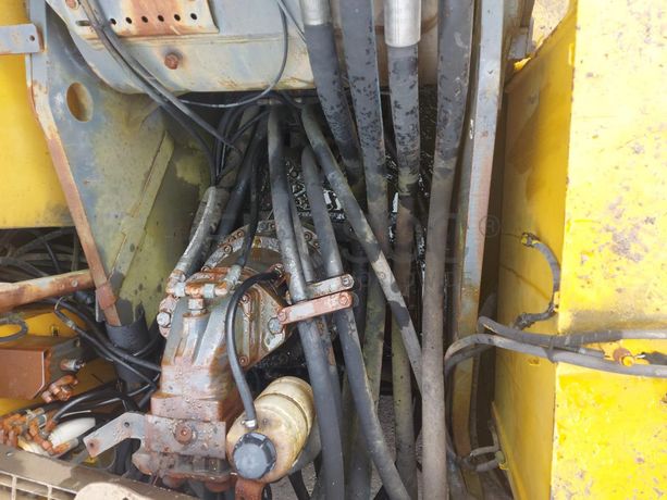 Escavadora Rastos Volvo EC 340