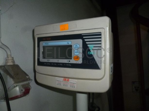 Balança decimal + Porta paletes