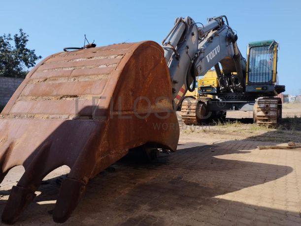 Escavadeira Volvo EC460BLC ·