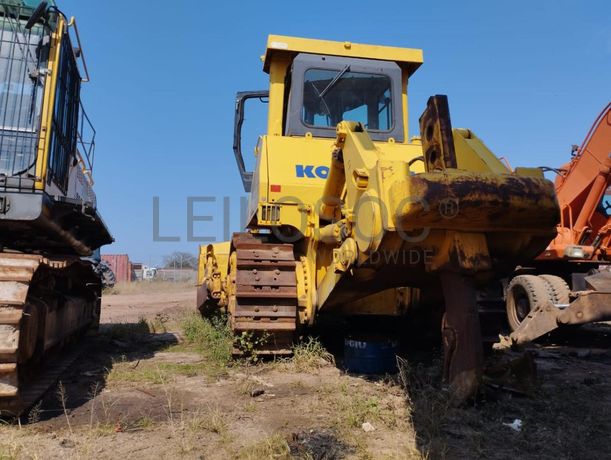 Bulldozer Komatsu D275 AX - 5 ·