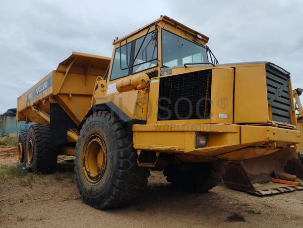 Dumper Volvo A25C 6X6 ·
