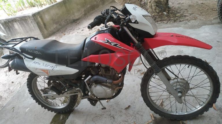 Honda XL125LEK ·
