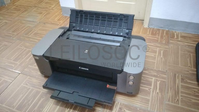 Material Informático ·