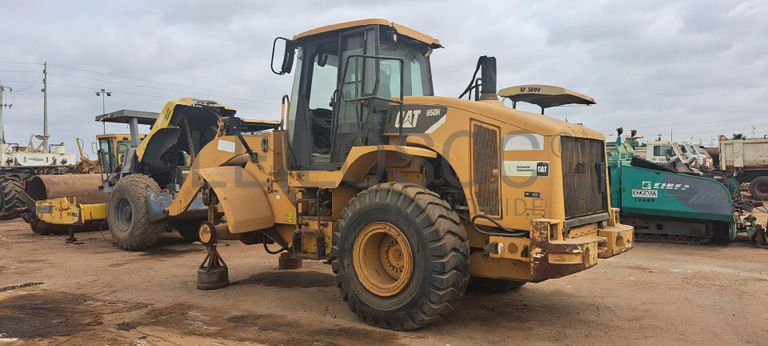 Pá Carregadora CATERPILLAR 950H · Viana