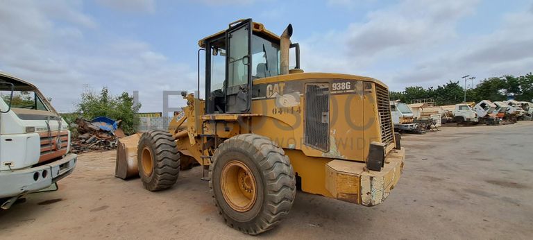 Pá Carregadora CATERPILLAR 938G · Viana