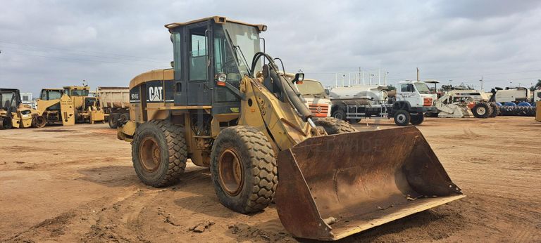 Pá Carregadora CATERPILLAR 924G · Viana