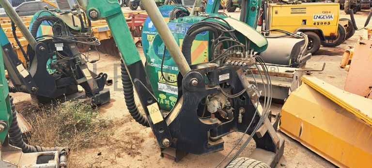 Roçadeira SANDRI · Viana