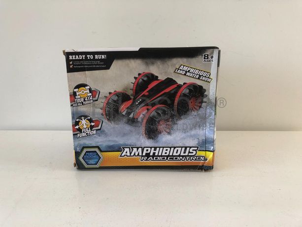 Veículo Anfíbio telecomandado
