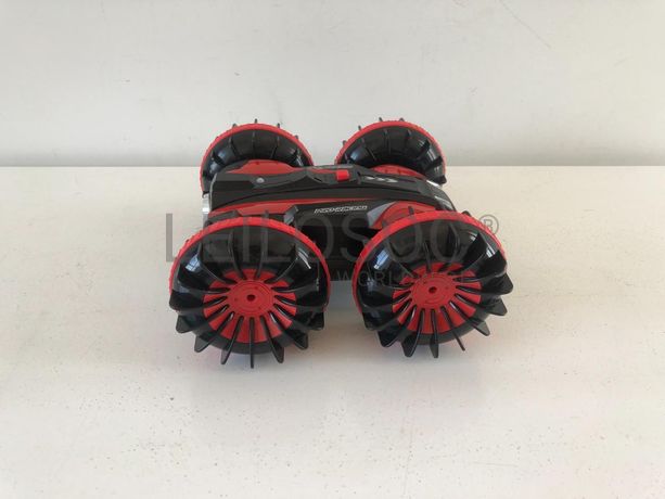 Veículo Anfíbio telecomandado