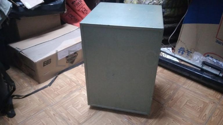 Mobiliário de escritório ·