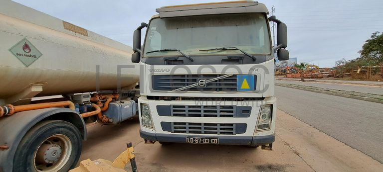 Camião trator VOLVO FM440