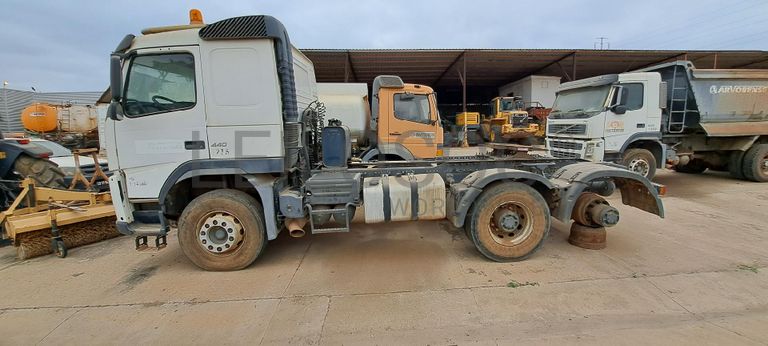 Camião trator VOLVO FM440