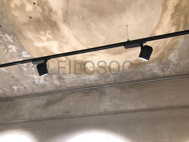 Focos, Candeeiros e Colunas