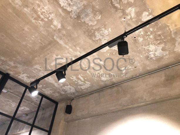 Focos, Candeeiros e Colunas