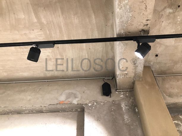 Focos, Candeeiros e Colunas