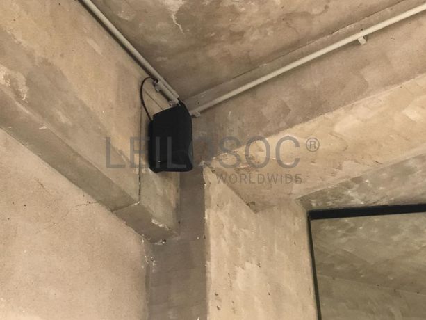 Focos, Candeeiros e Colunas