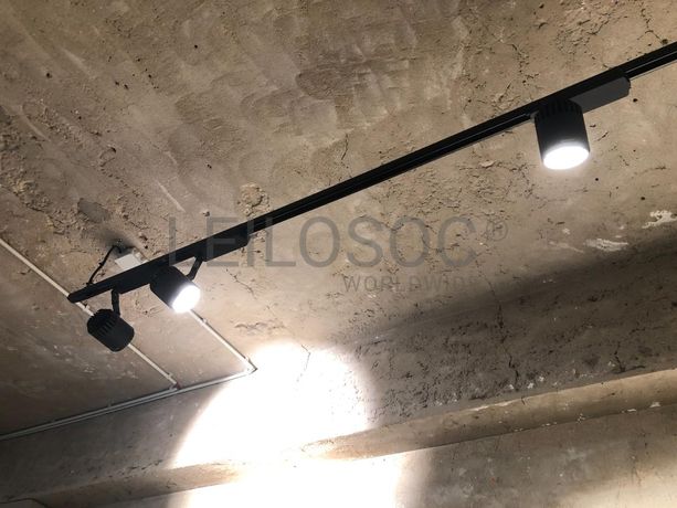 Focos, Candeeiros e Colunas