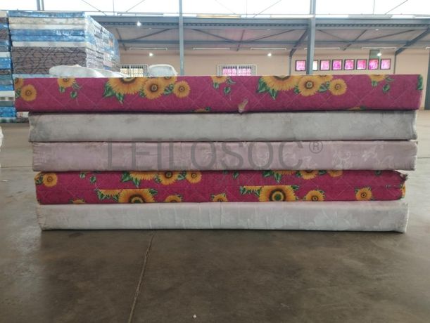 Mobiliário de Lar ·