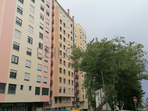 Apartamento T3 · Alfragide, Amadora