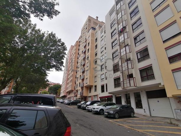 Apartamento T3 · Alfragide, Amadora