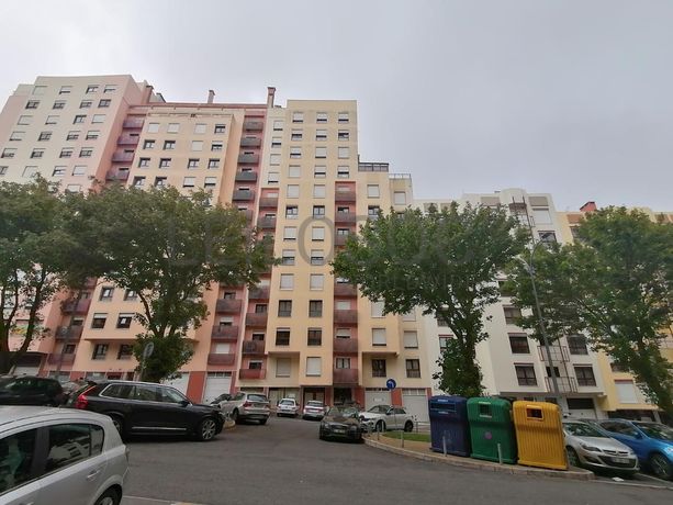 Apartamento T3 · Alfragide, Amadora