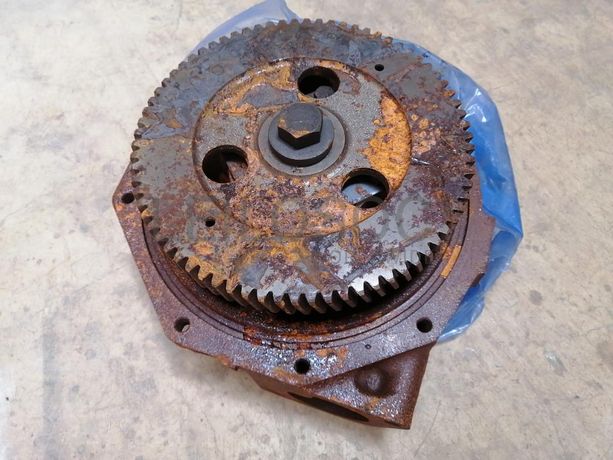 Pump water caterpillar ·